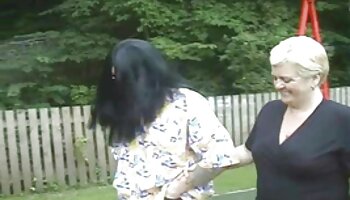 Ladyboys Nice und Gift spielen ihren Schwanz und bekommen porno free reife frauen zusammen Sperma