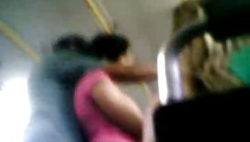Die heiße Julie wird von einem Typen entdeckt und bietet ihr fünfzig Euro an, nur kostenlose pornofilme mit reifen frauen um seinen Schwanz zu lutschen